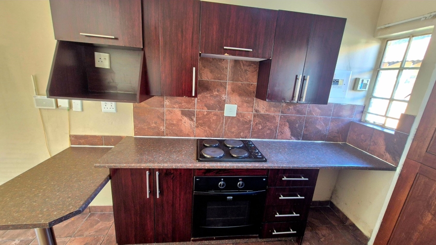 2 Bedroom Property for Sale in Vaalpark Free State